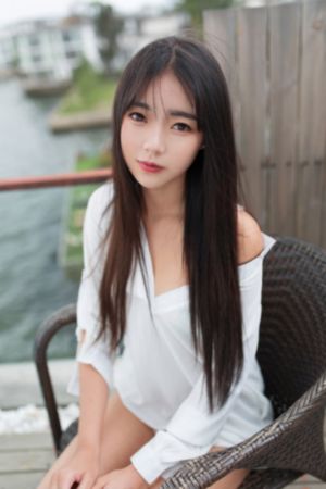 美女超碰人人免费_1080P影视在线观看